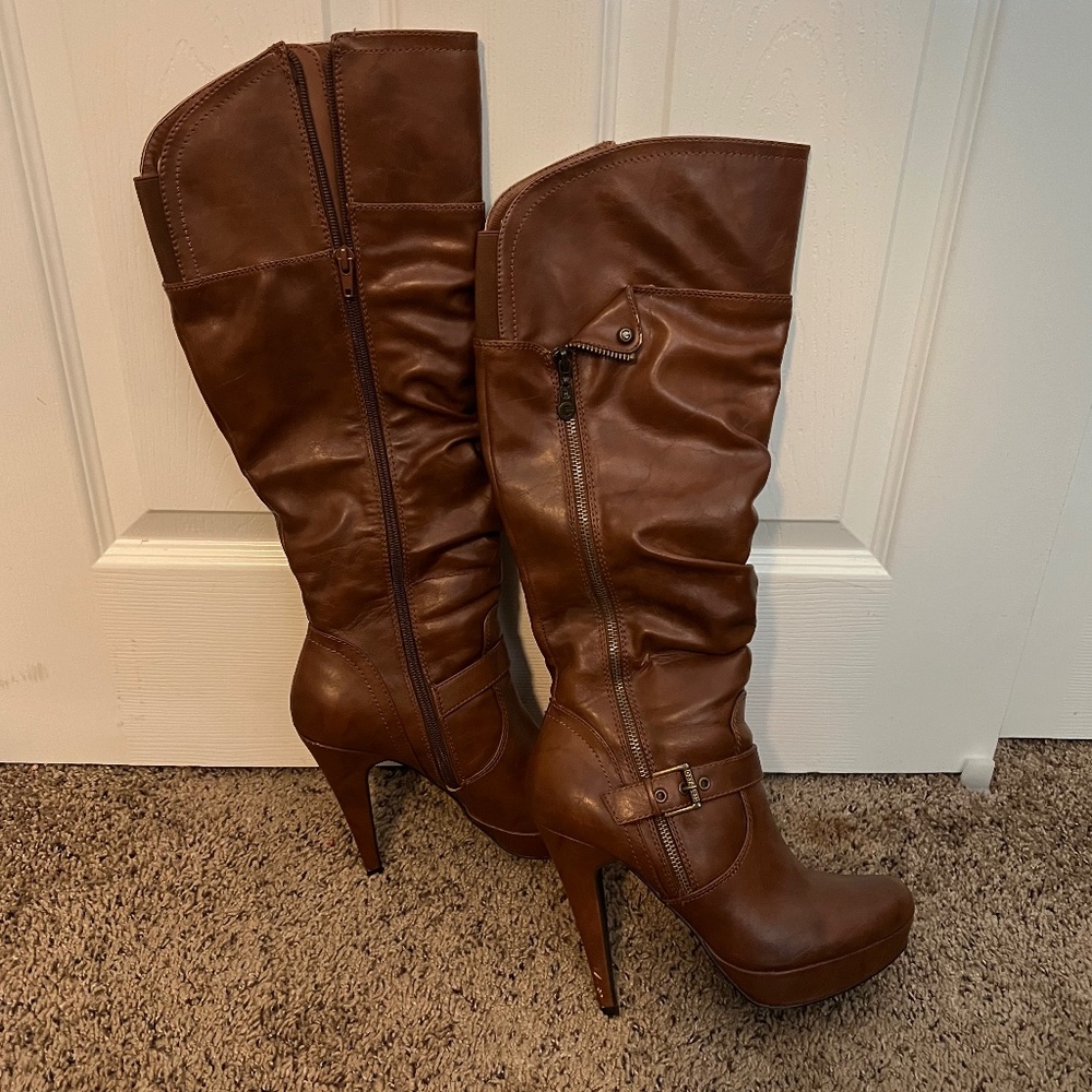 Guess boots